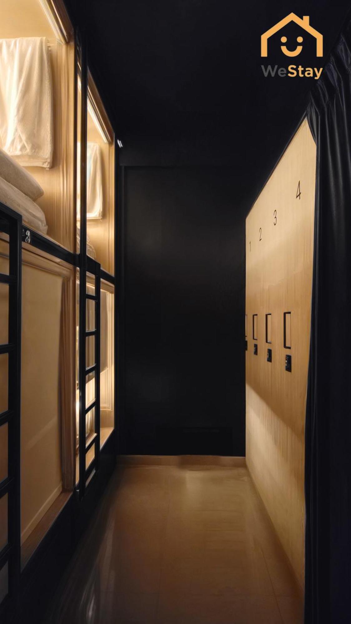 Westay Capsule Hostel Дубай Экстерьер фото
